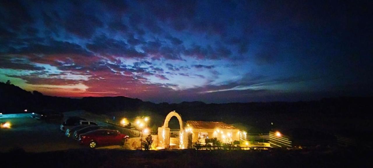 Petra Wassaif Camp Hotel Vádi Músza Kültér fotó