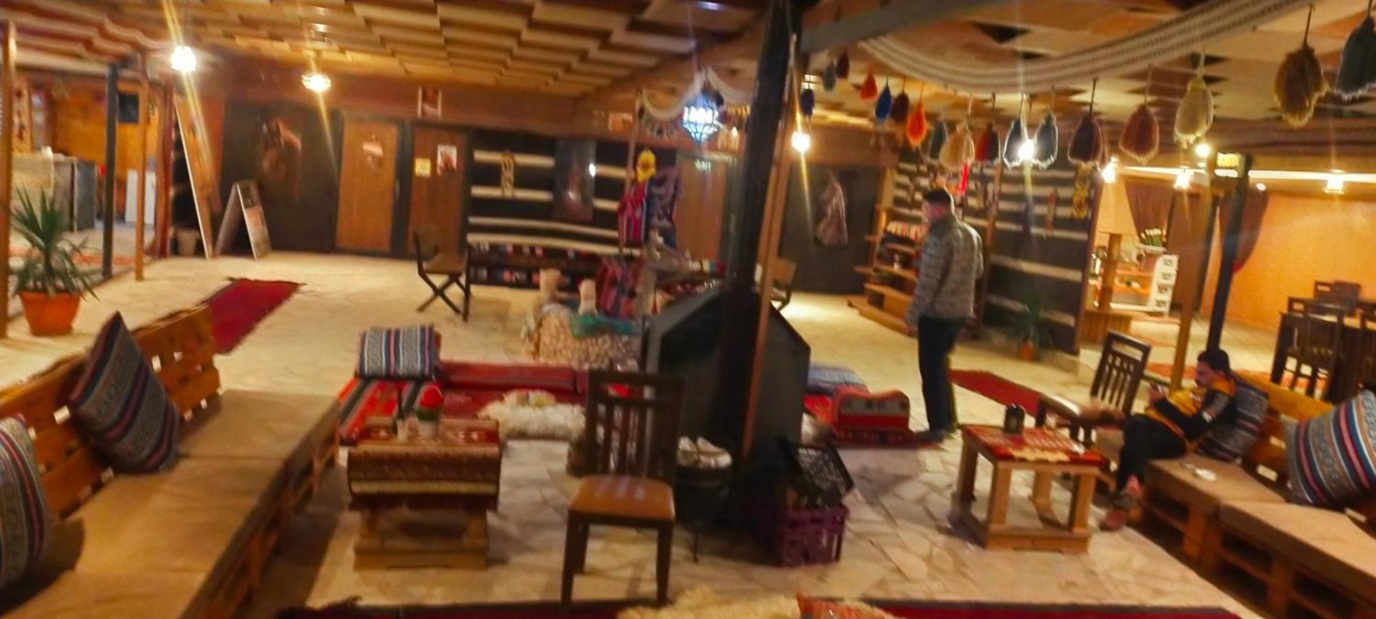 Petra Wassaif Camp Hotel Vádi Músza Kültér fotó