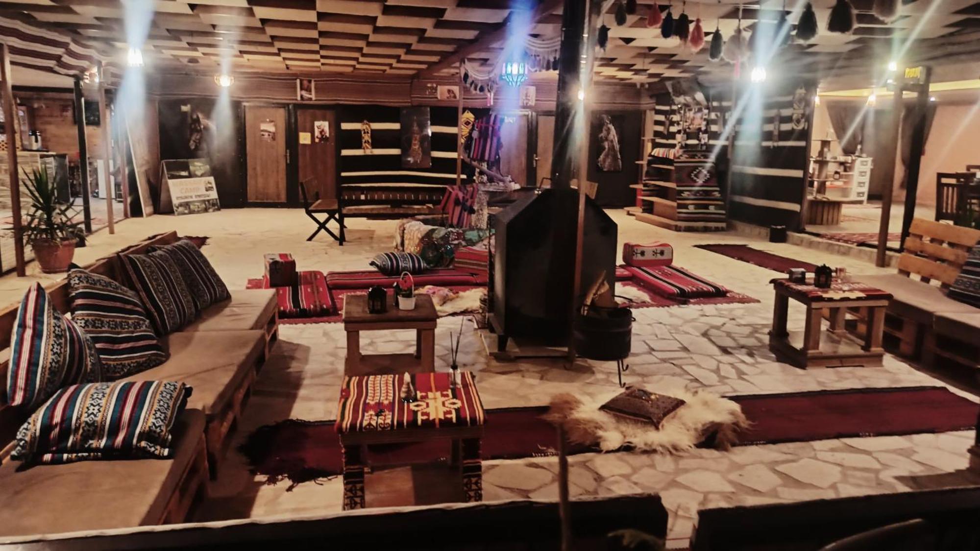 Petra Wassaif Camp Hotel Vádi Músza Kültér fotó